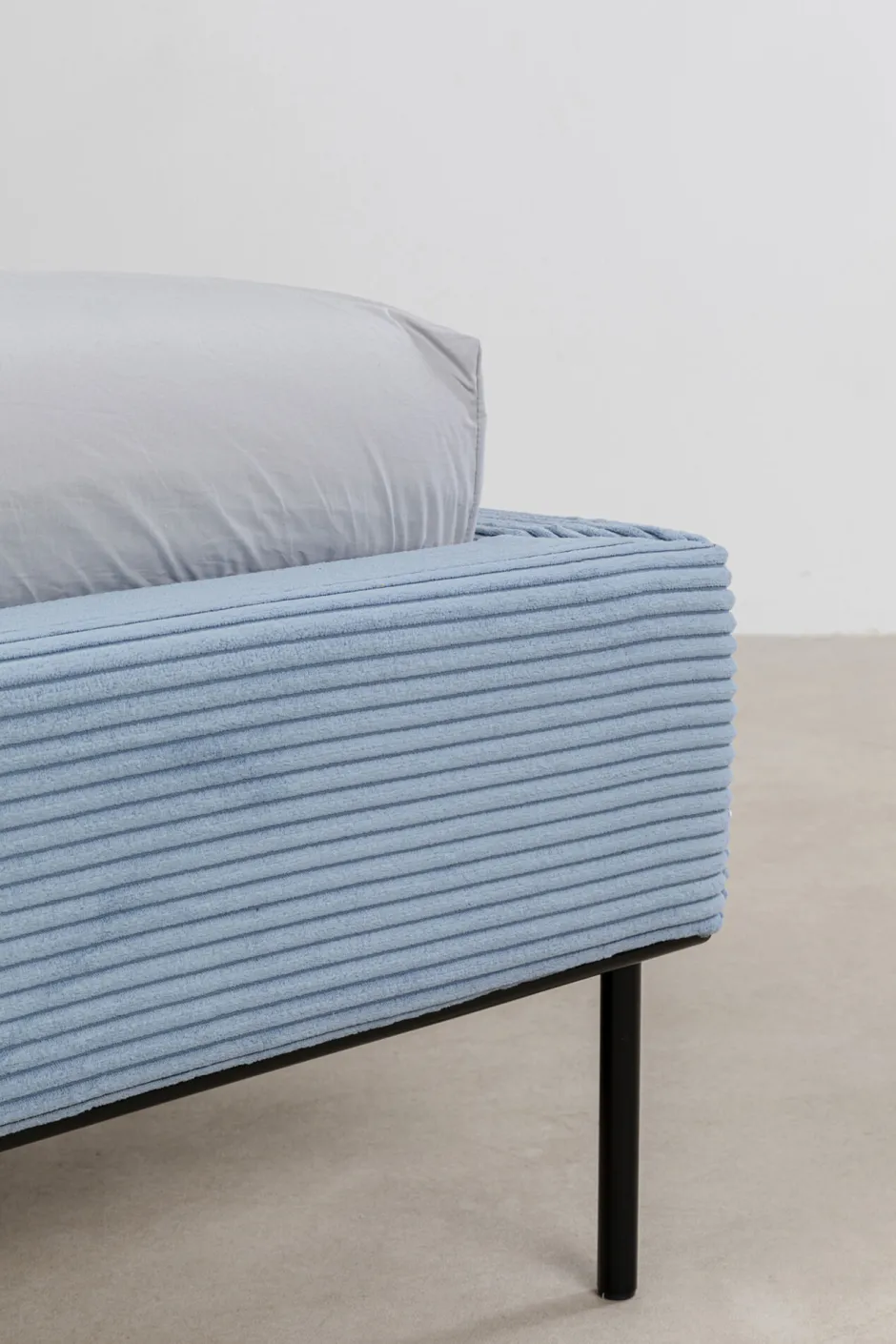 Outlet Bed East Side Cord Blue 180x200cm Bedden|Tuinmeubelen