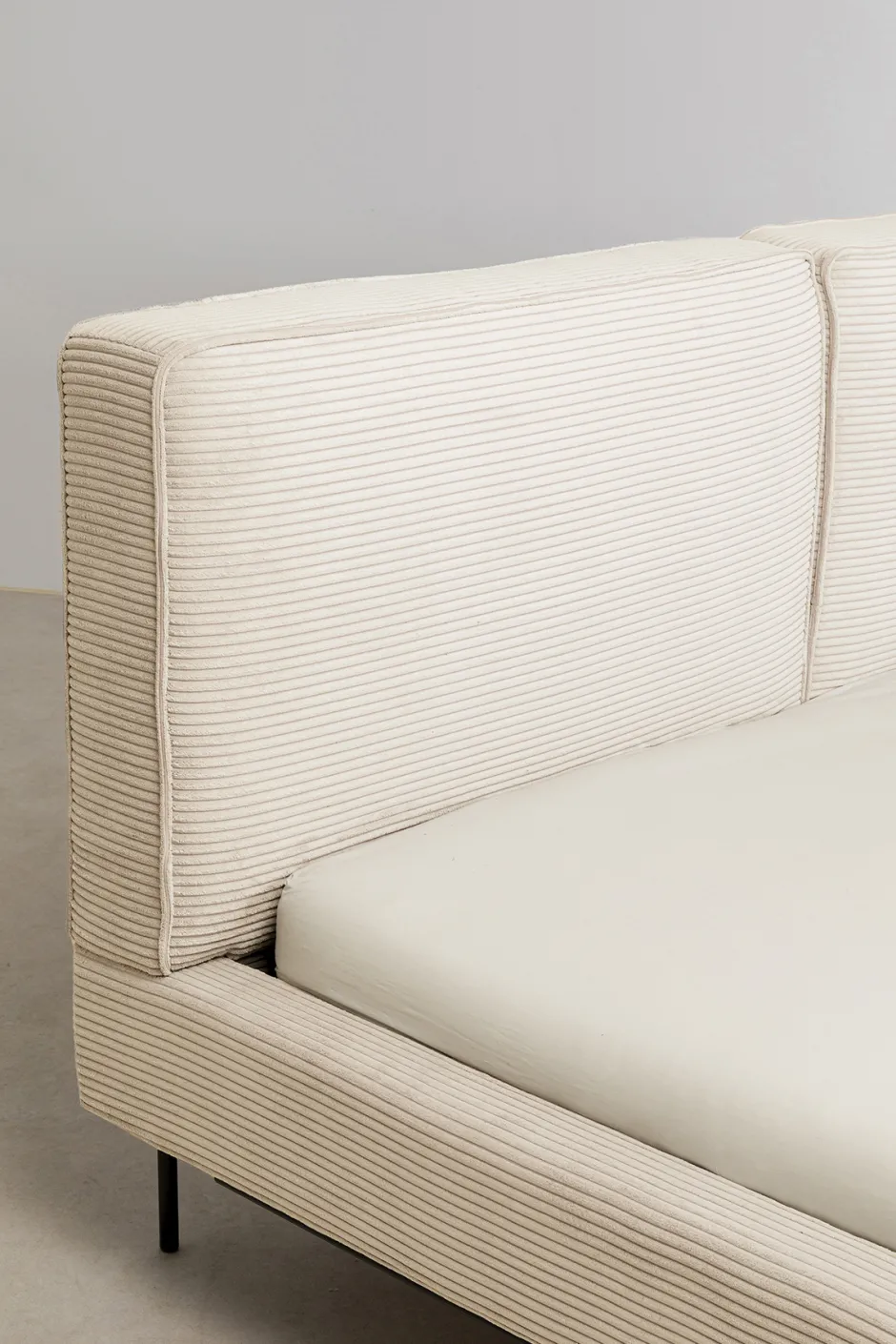 Flash Sale Bed East Side Cord Creme 180x200cm Bedden|Kasten