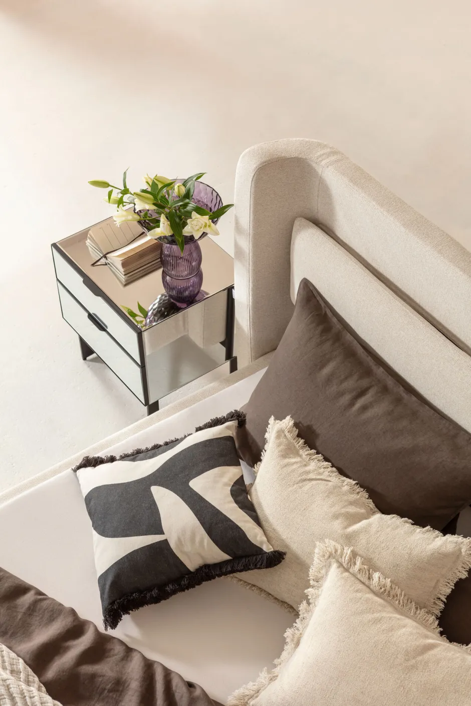 Outlet Bed Tivoli Ecru 160x200cm Bedden|Kasten