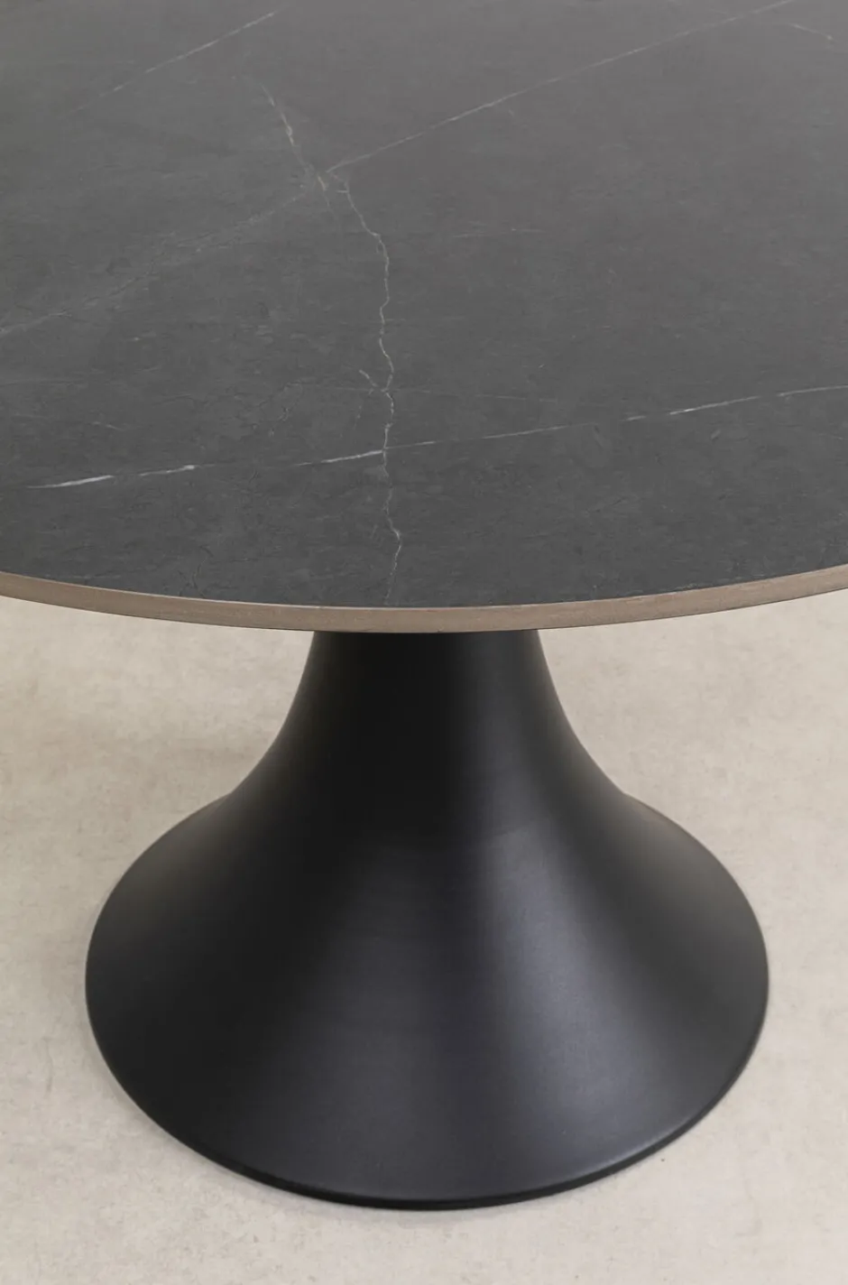 Shop Eettafel Possibilita Black Ø120cm Tafels