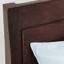 Outlet Houten Bed Brooklyn Walnut 160x200cm Bedden|Kasten