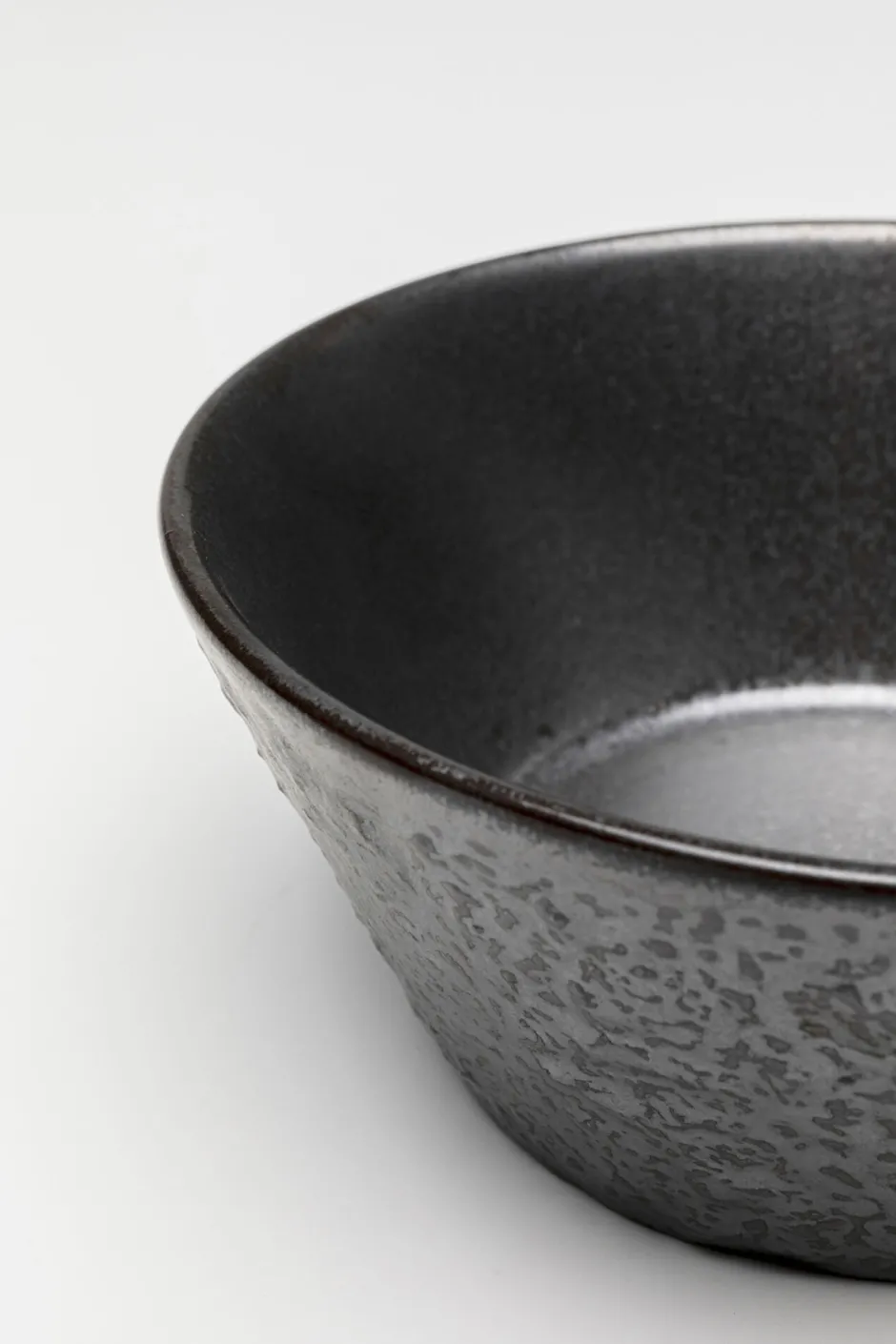 New Schaal Cosmos Black 15cm Servies & Tafelaccessoires