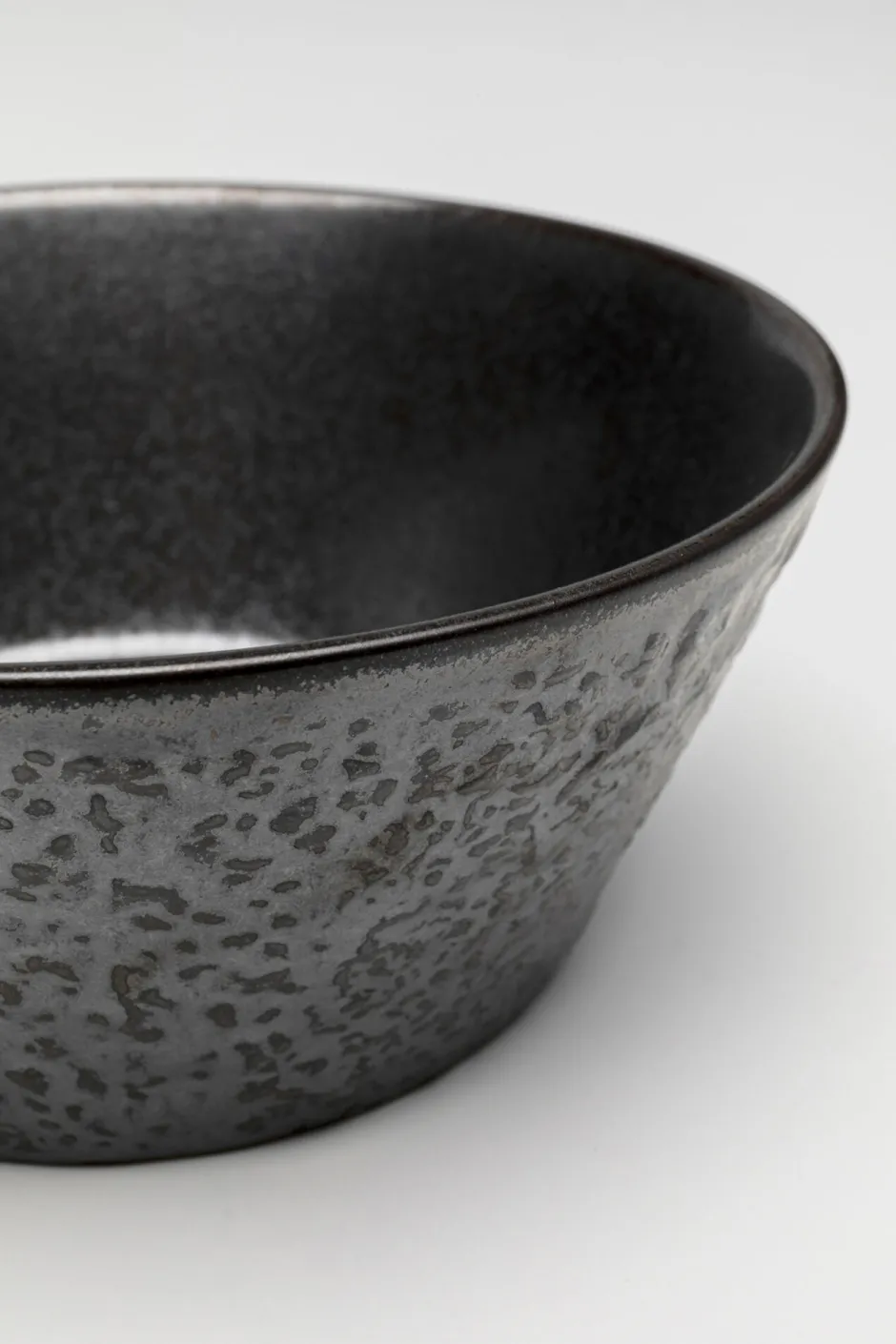New Schaal Cosmos Black 15cm Servies & Tafelaccessoires